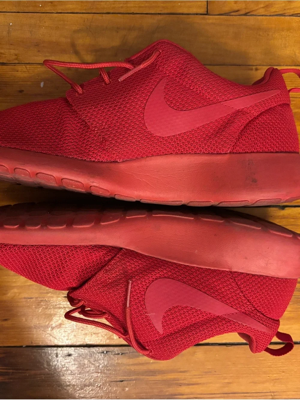 Nike Roshe Run Men's Athletic Running Sneakers Red, Size 11